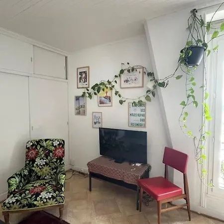 アパート 2 Pieces Sous Les Toits Quartier Calme *